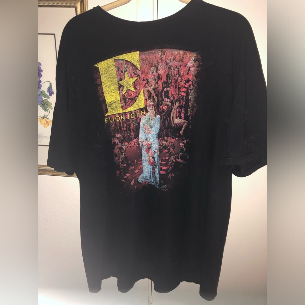 Elton John Black Graphic Tee- $40 or $35 w/offer 31A *tee deal